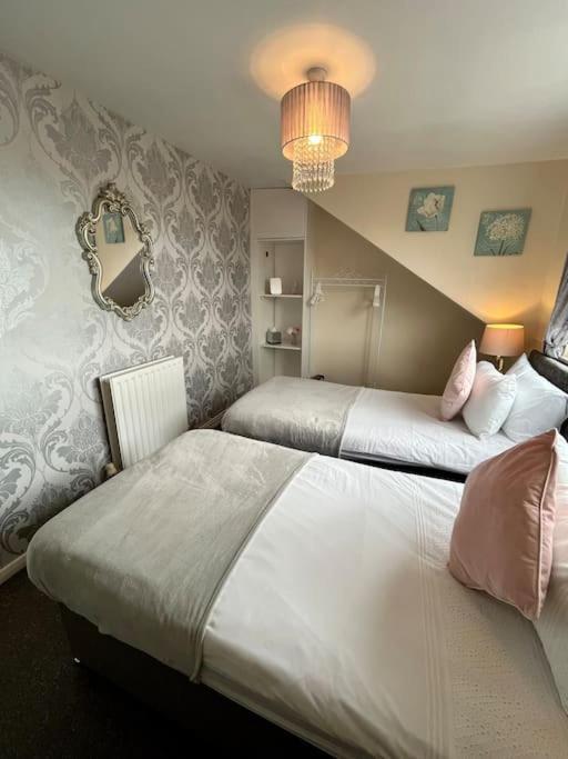 Scoresby Escape - Whitby Holiday Home מראה חיצוני תמונה