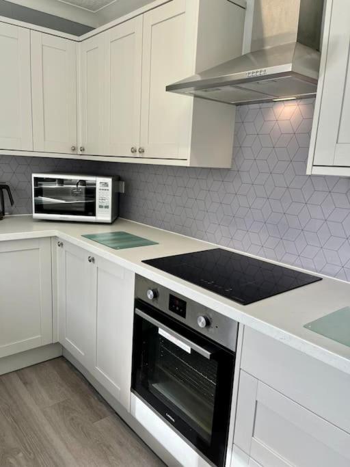 Scoresby Escape - Whitby Holiday Home מראה חיצוני תמונה